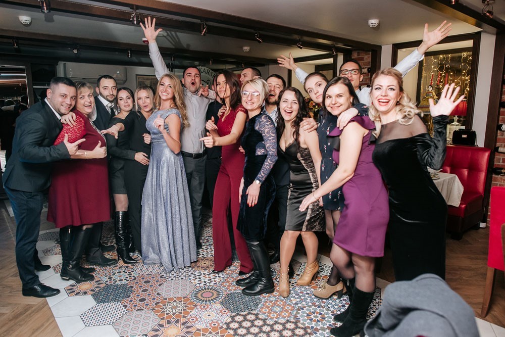 оригинальный корпоратив на 8 марта