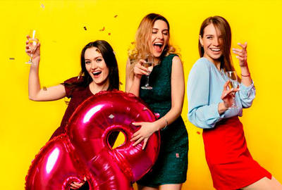 Корпоратив на 8 марта в стиле 90-х в СПб